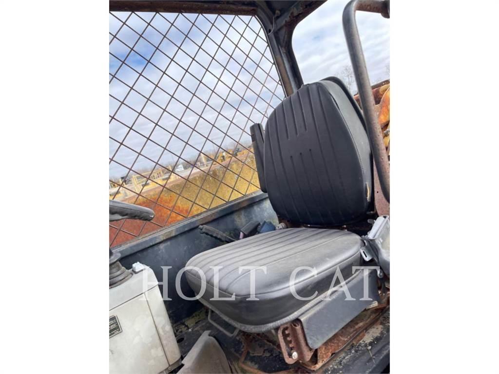 CAT TH63 Teleskopski viličarji