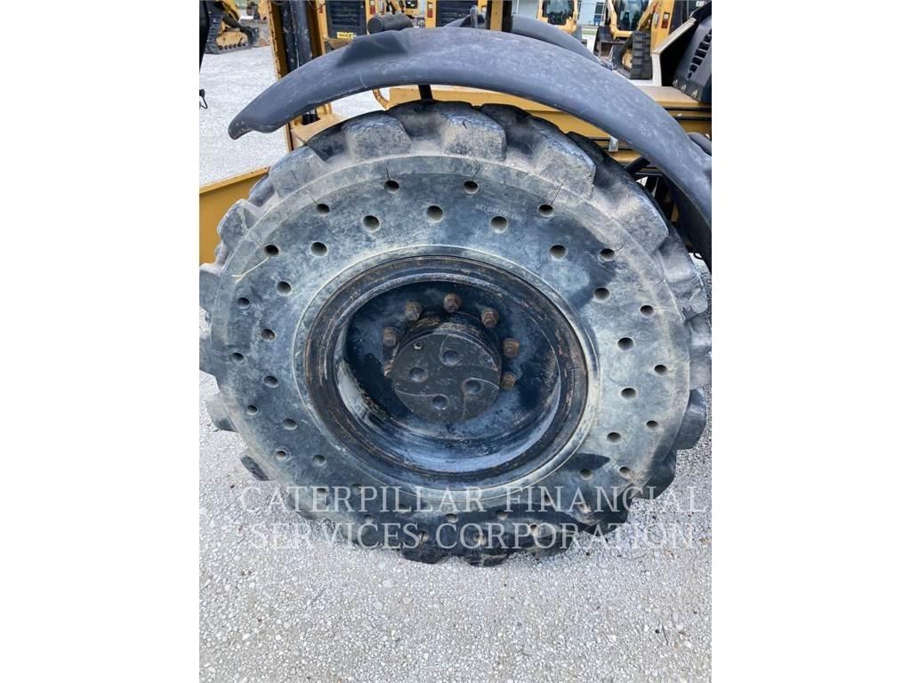 CAT TL1055C Teleskopski viličarji