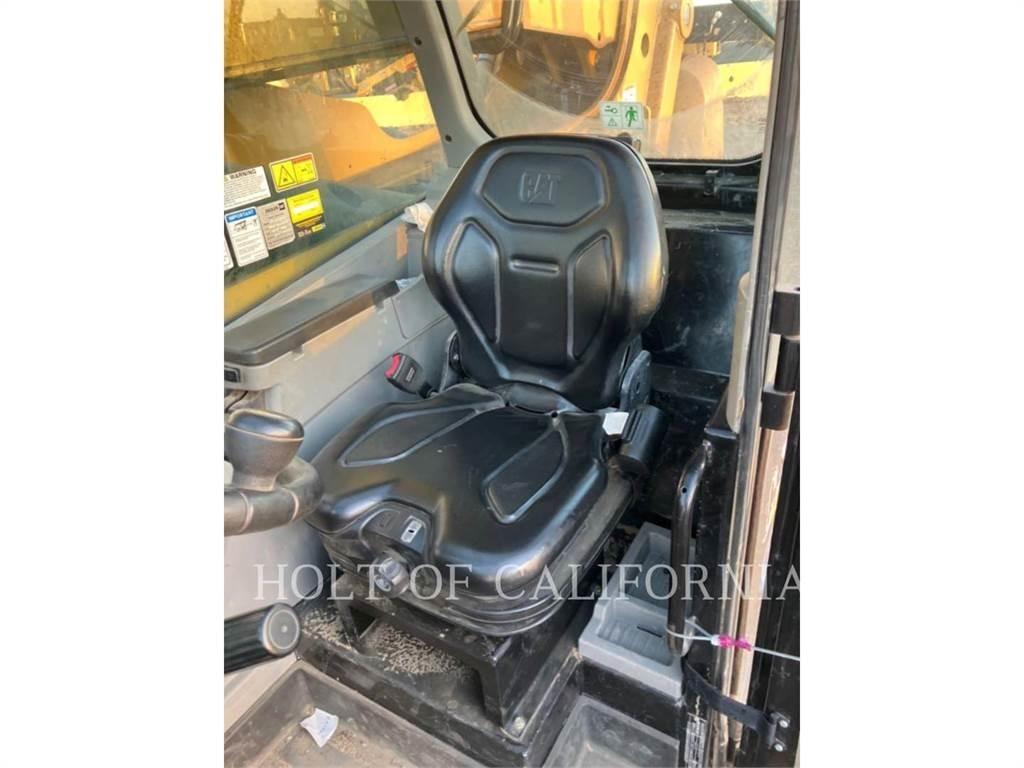 CAT TL1255D Teleskopski viličarji