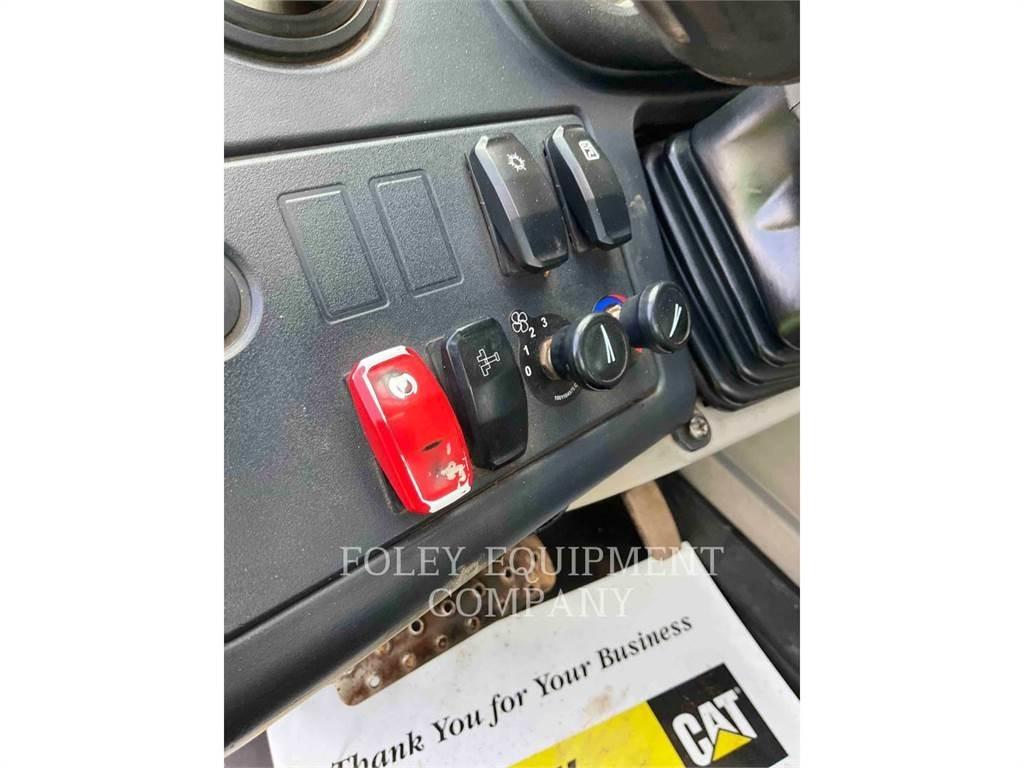 CAT TL1255DC Teleskopski viličarji