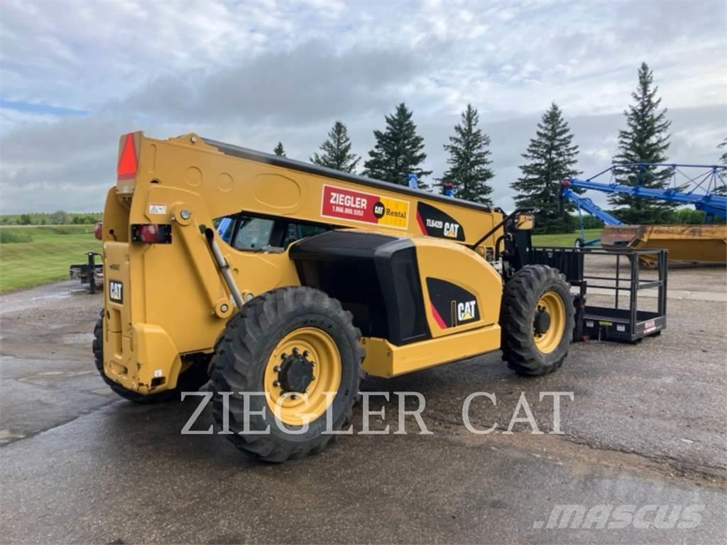 CAT TL642D Teleskopski viličarji