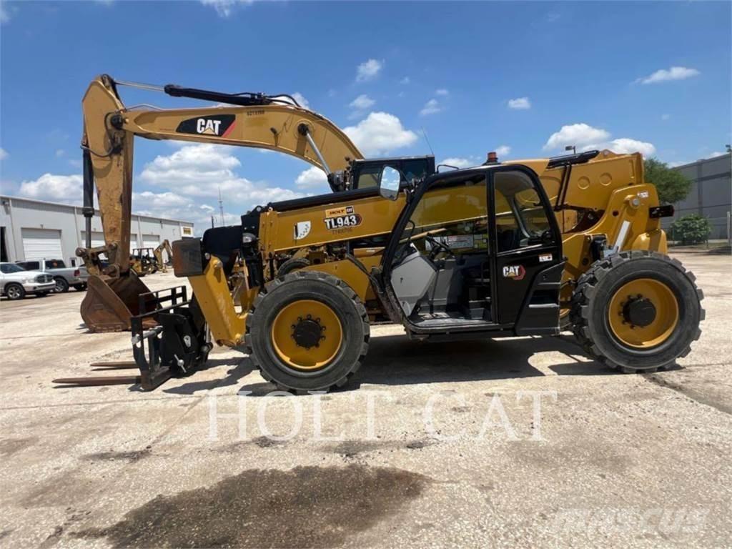 CAT TL943 Kolesni nakladalci