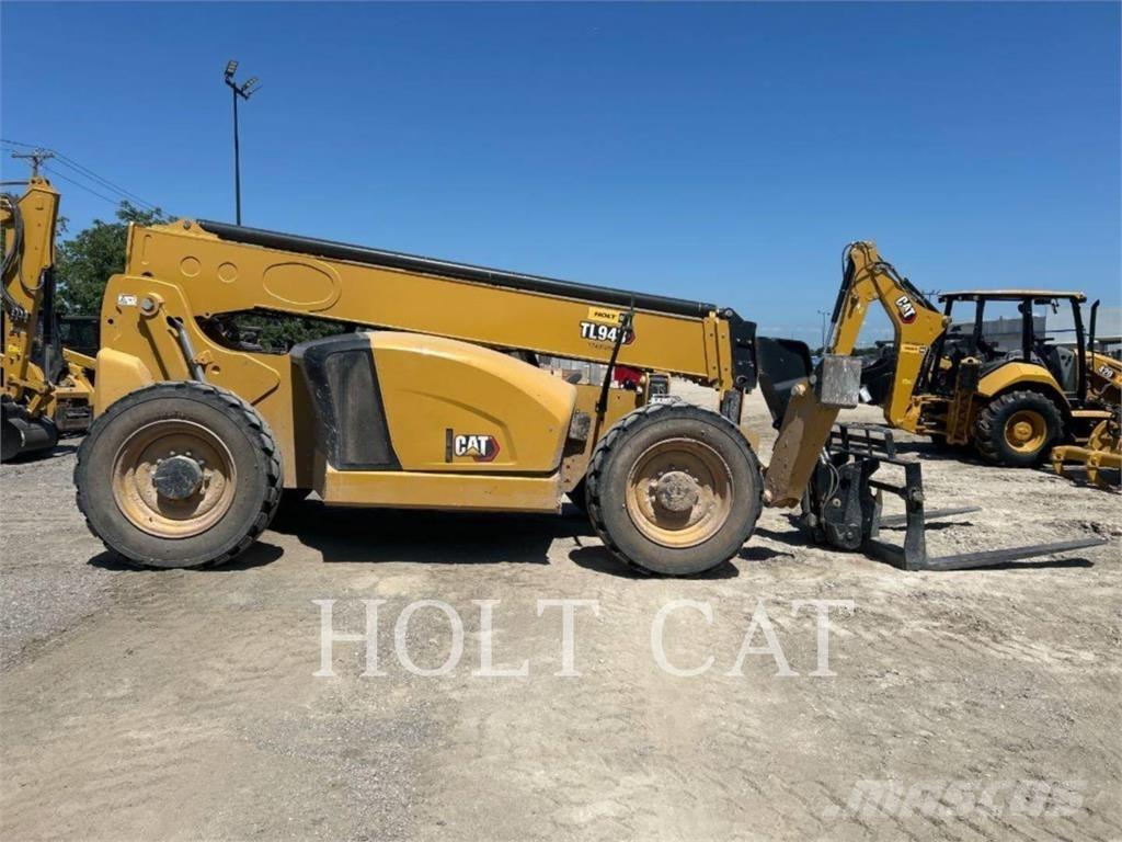 CAT TL943 Teleskopski viličarji