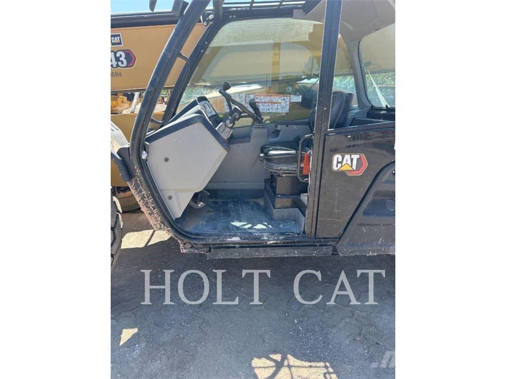 CAT TL943 Teleskopski viličarji