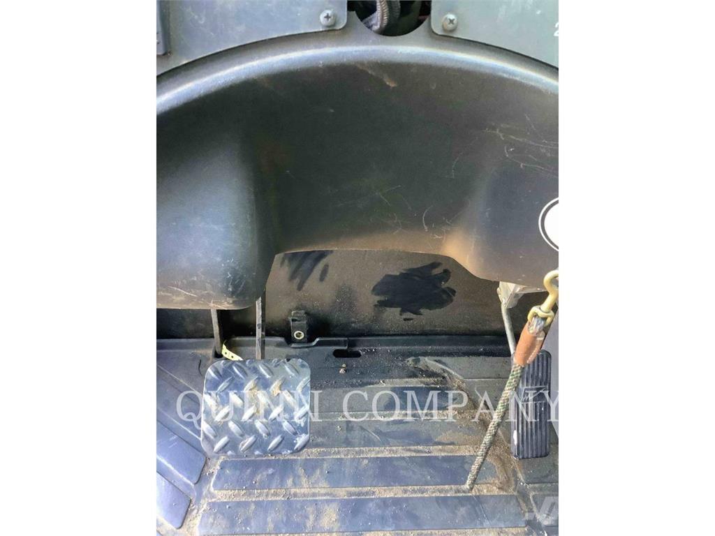 CAT TL943C Teleskopski viličarji