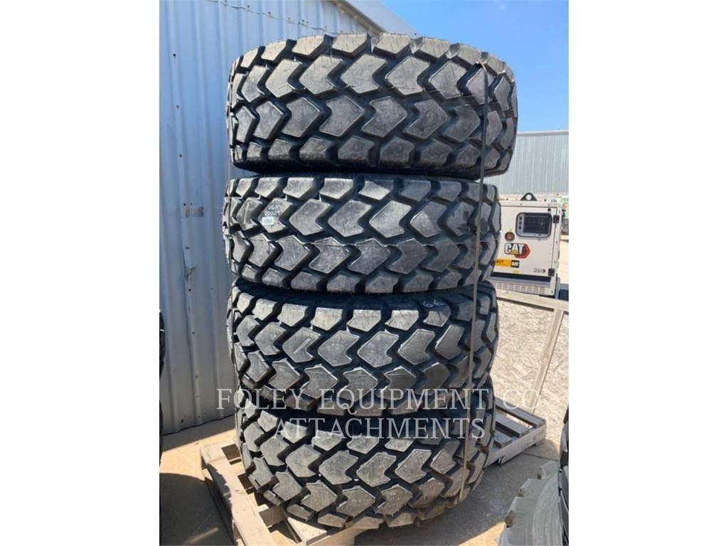 CAT TRWL93820T Kolesni nakladalci