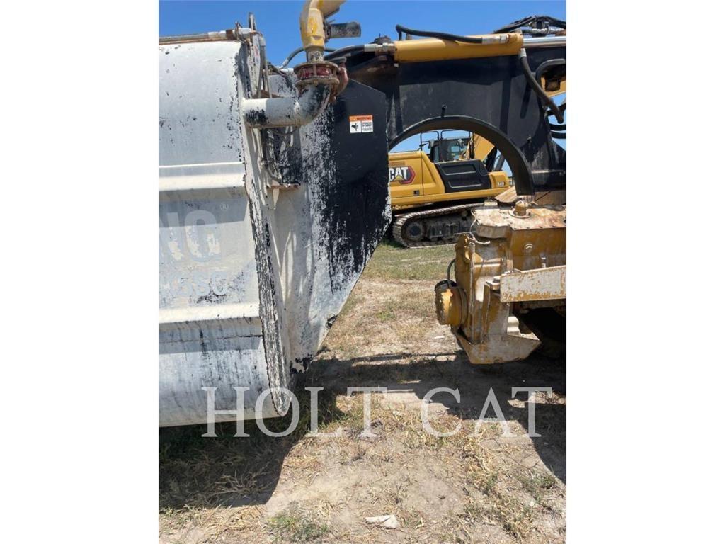 CAT W00 613C Strgalci