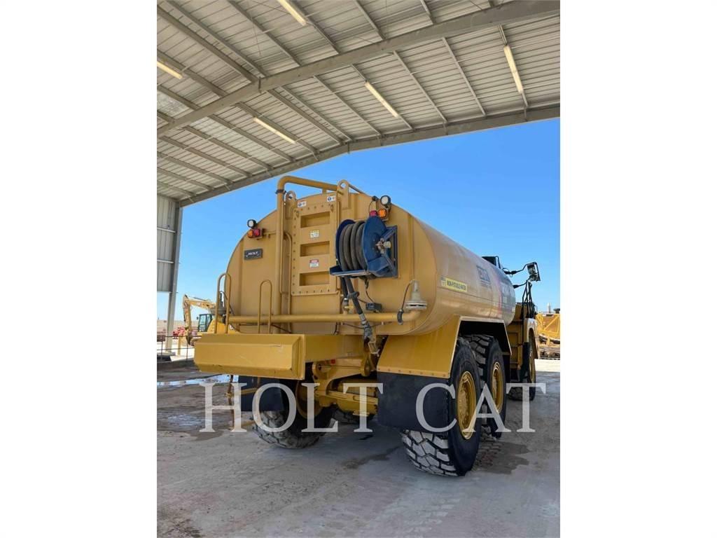CAT W00 725 Tovornjaki cisterne