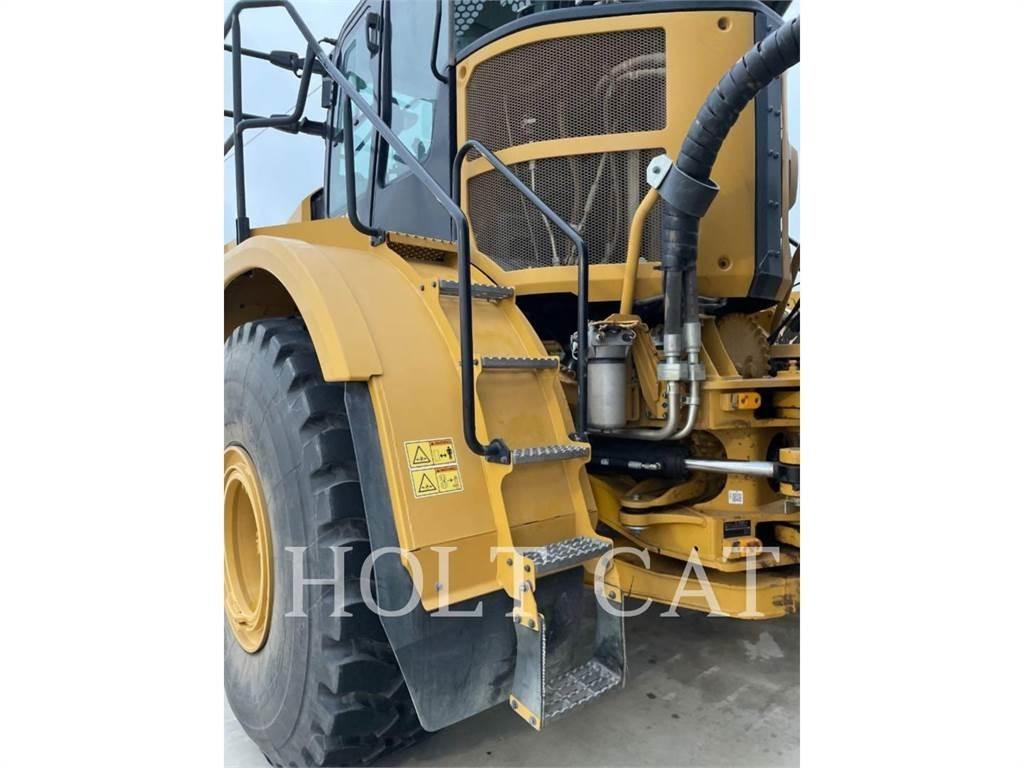 CAT W00 740GC Tovornjaki cisterne