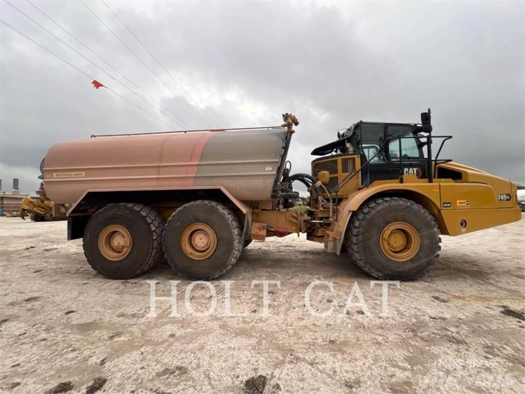 CAT W00 740GC Tovornjaki cisterne