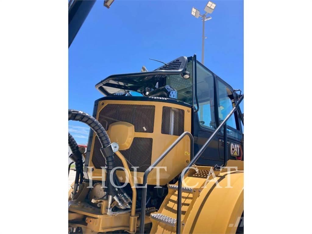 CAT W00 740GC Tovornjaki cisterne
