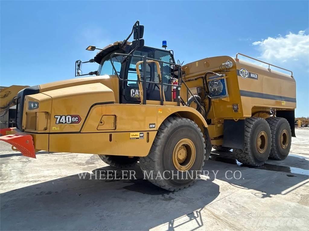 CAT WT 740 GC Tovornjaki cisterne