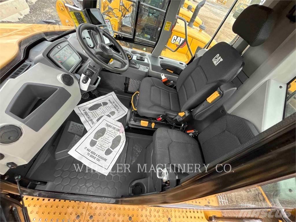 CAT WT 740 GC Tovornjaki cisterne