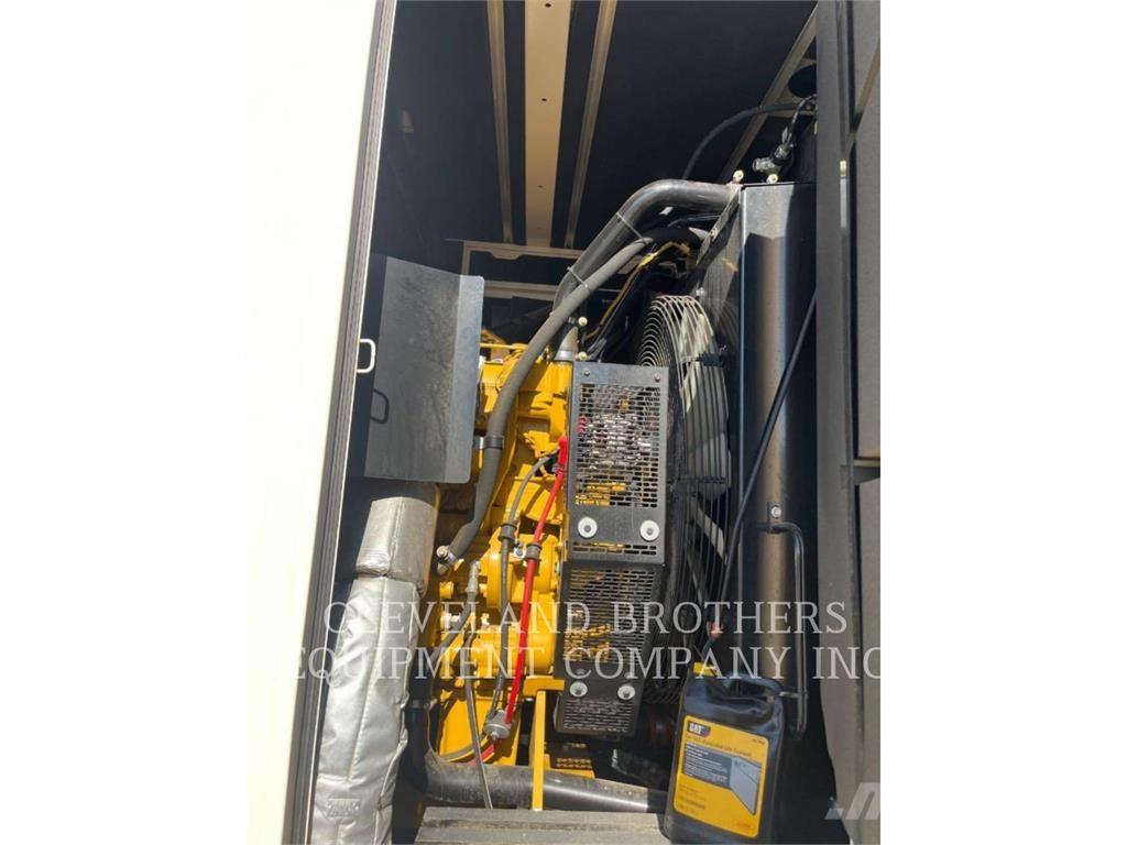 CAT XQ 425 Drugi agregati