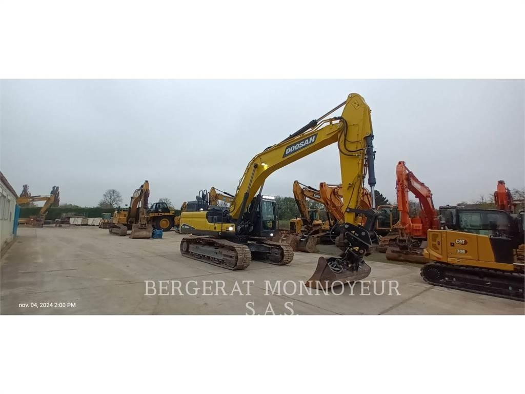 Doosan DX300 Bagri goseničarji
