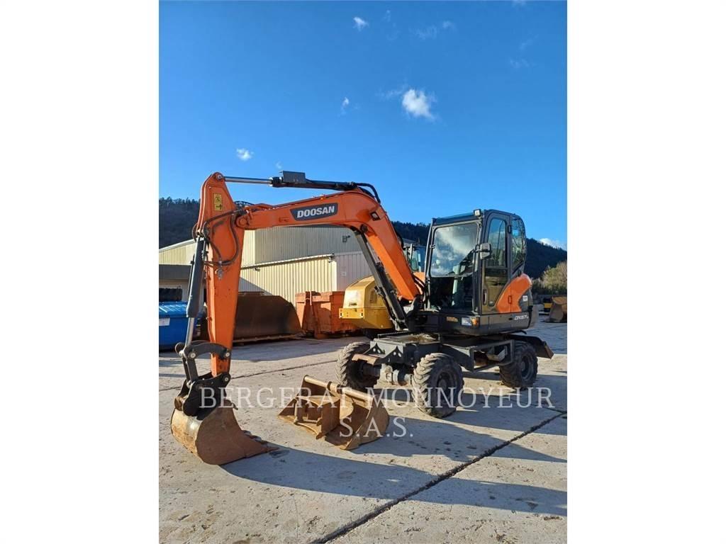 Doosan DX57W-7 Bagri na kolesih