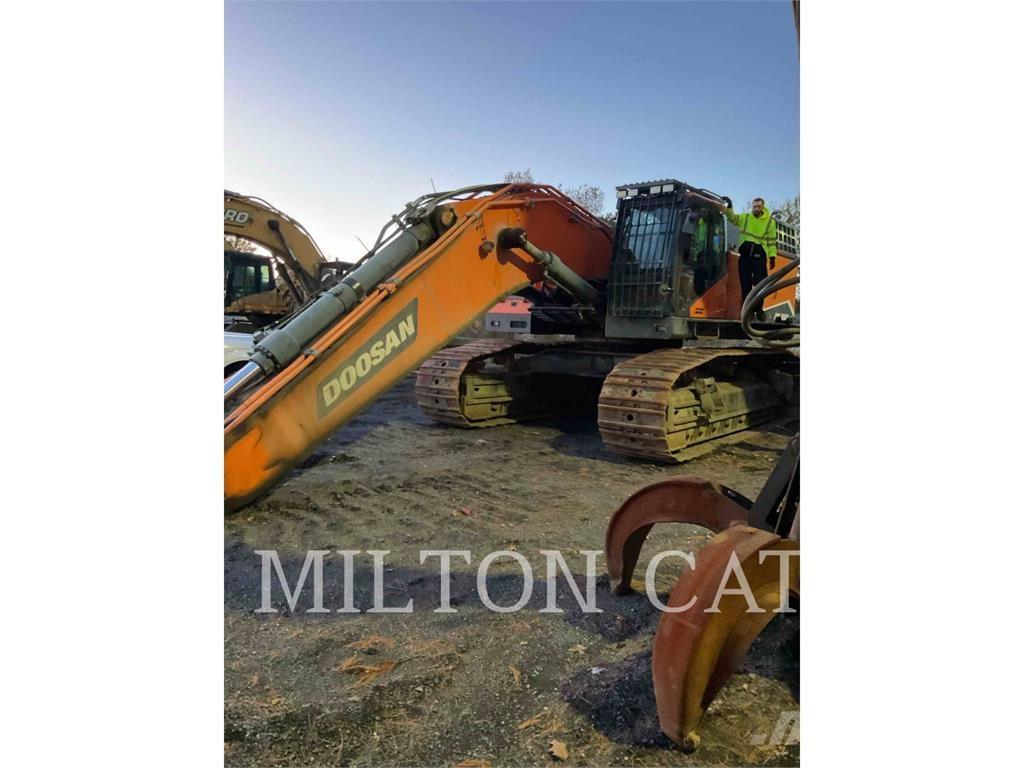 Doosan DX800LC-7 Bagri goseničarji