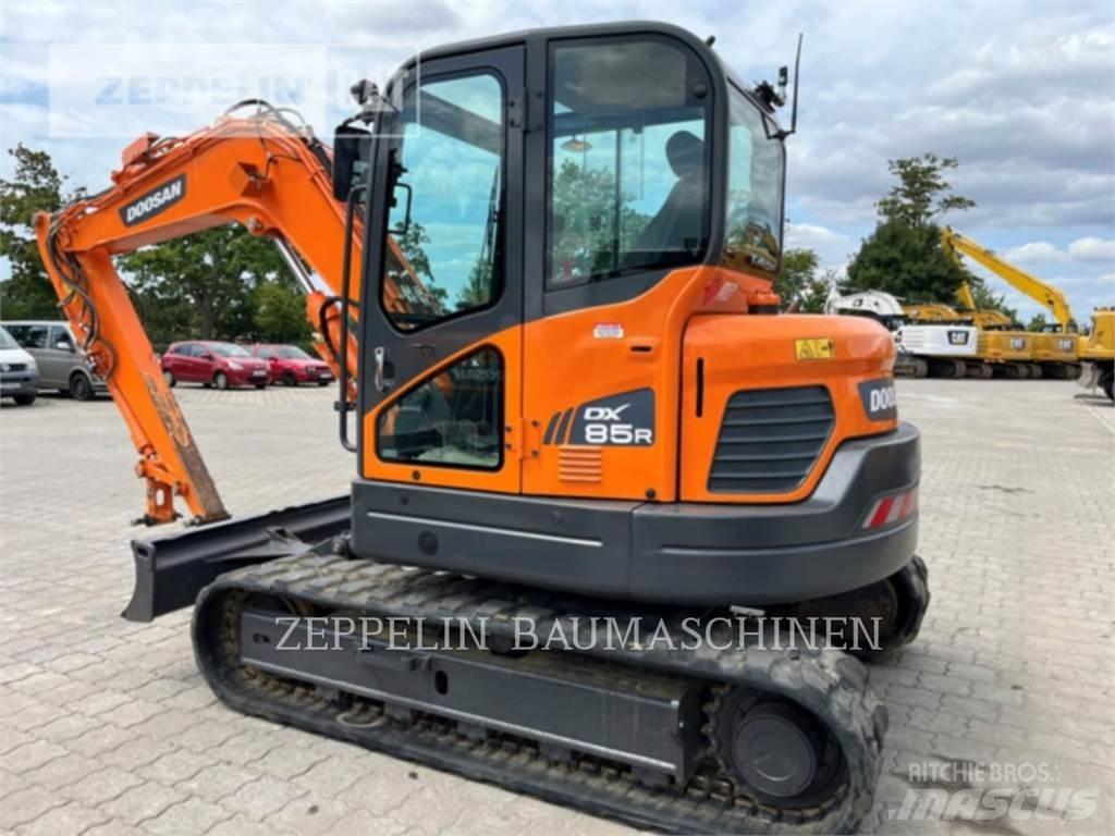 Doosan DX85R-3 Bagri goseničarji
