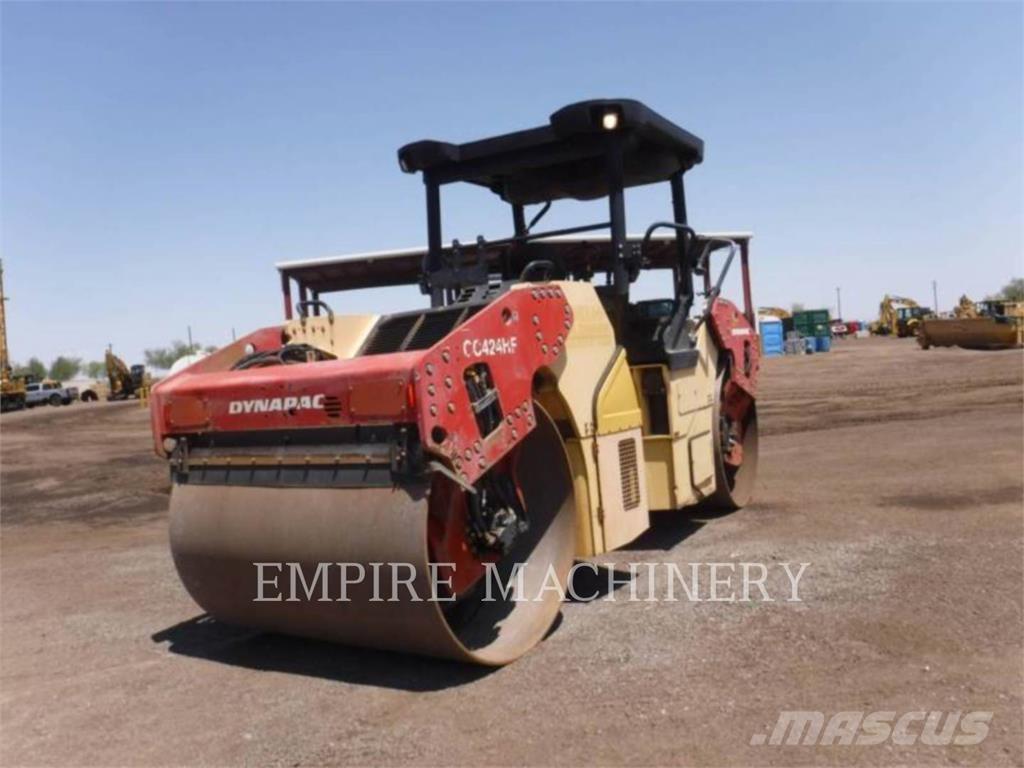 Dynapac CC424HF Dvojni valjarji