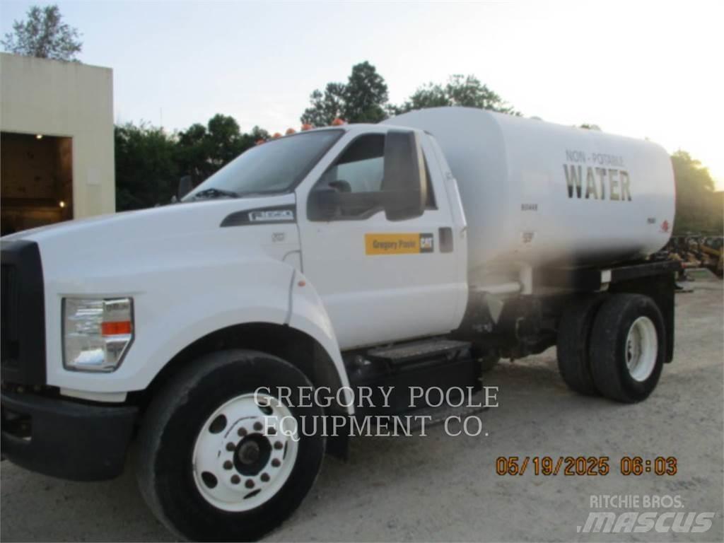 Ford F650 Tovornjaki cisterne