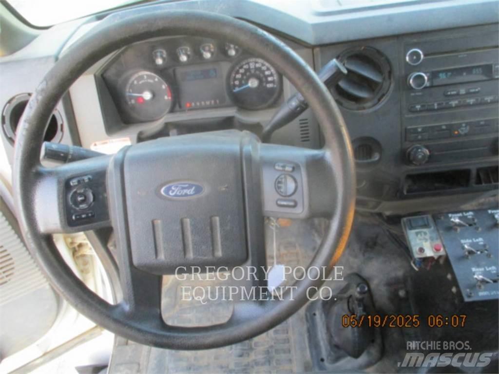 Ford F650 Tovornjaki cisterne