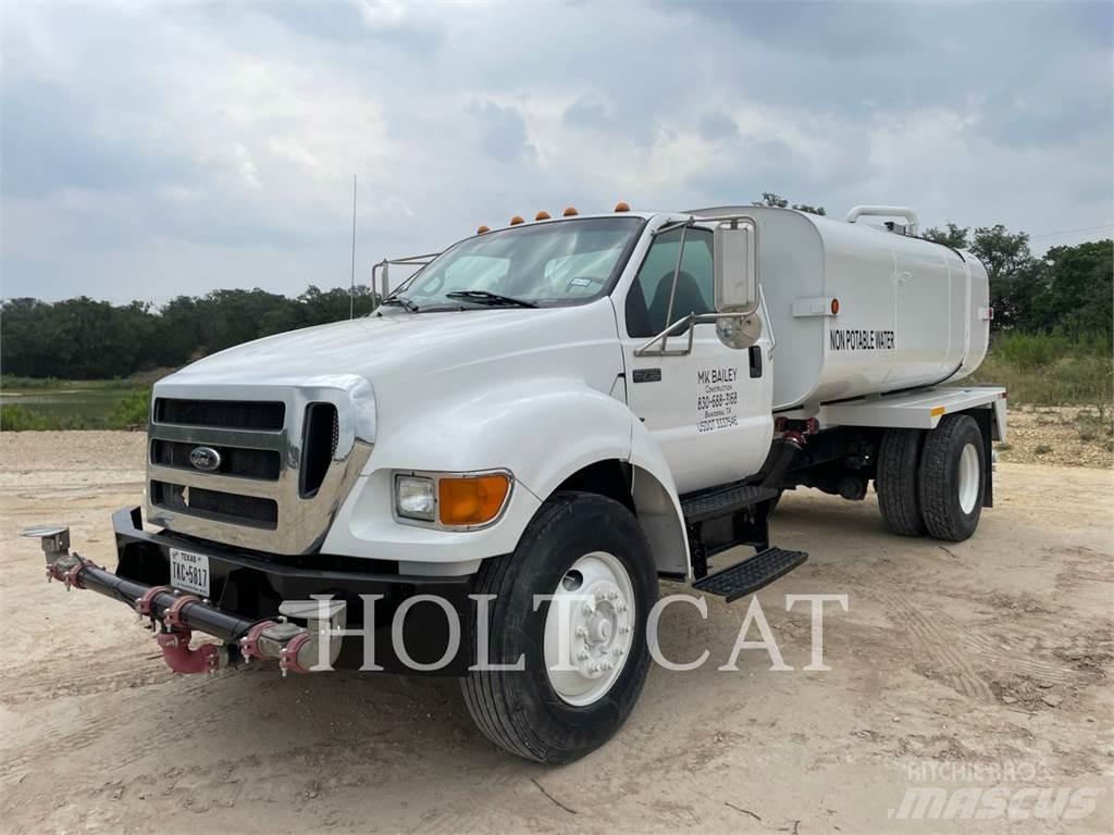 Ford F750 Tovornjaki cisterne