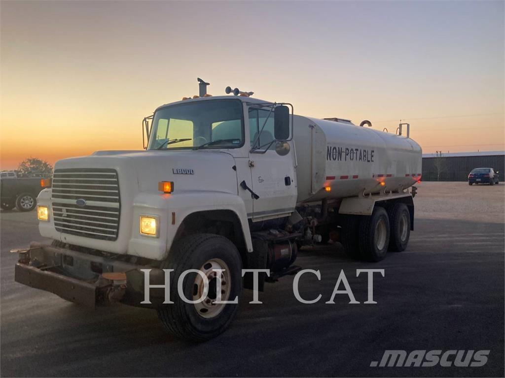 Ford L8000 Tovornjaki cisterne