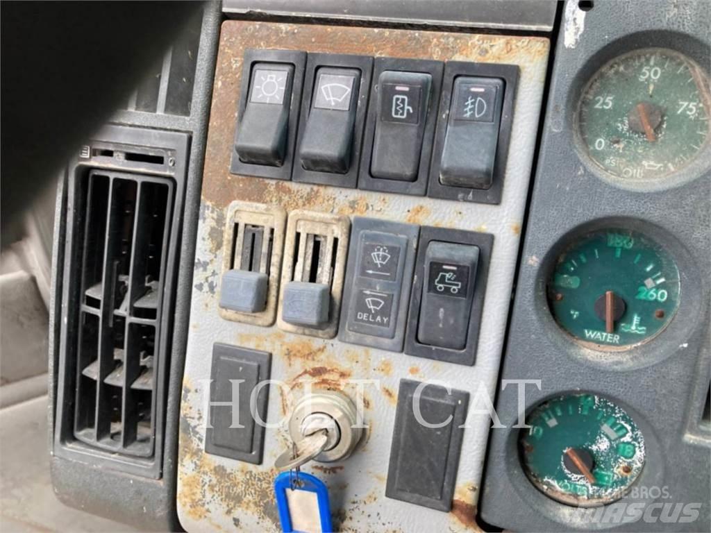 Freightliner F701 Drugi tovornjaki