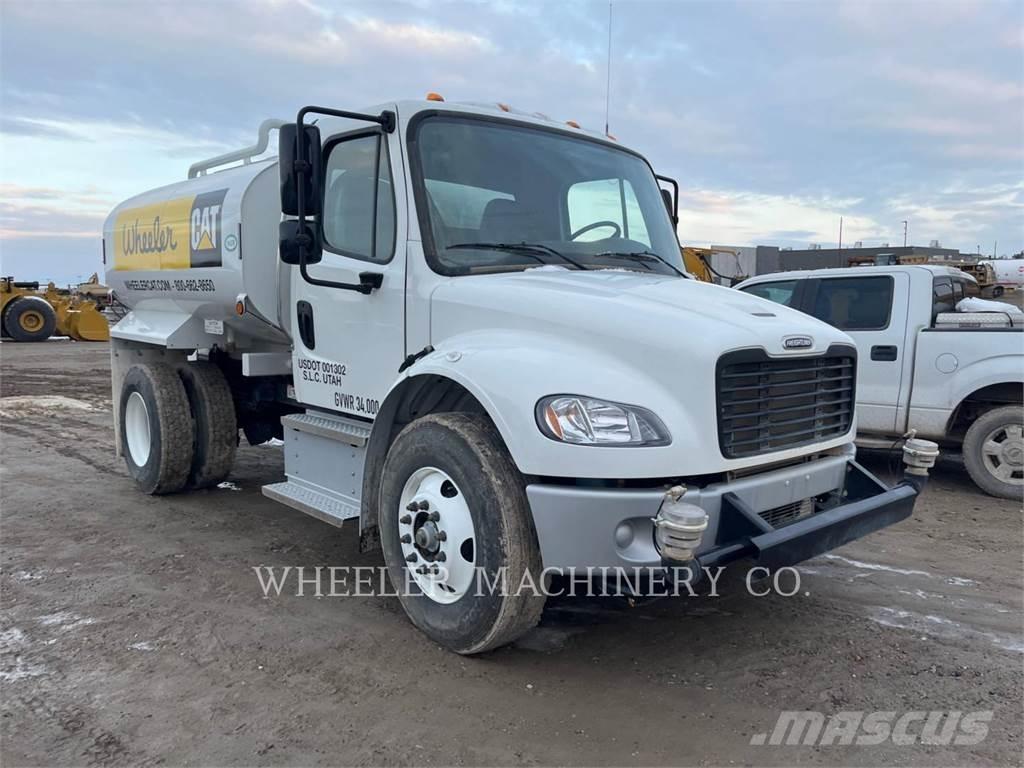 Freightliner WT2000 A Tovornjaki cisterne