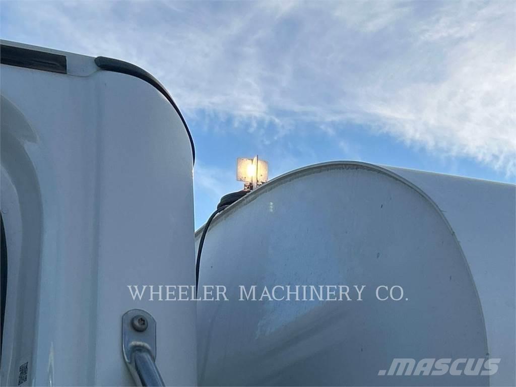 Freightliner WT4000 A Tovornjaki cisterne