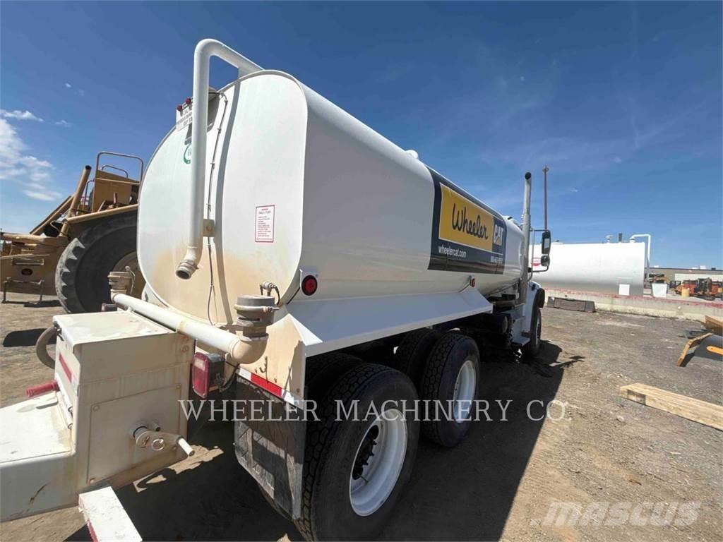 Freightliner WT4000 A Tovornjaki cisterne