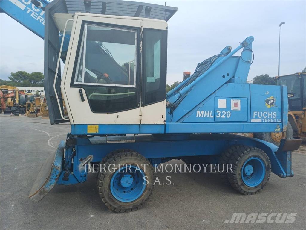 Fuchs MHL320 Bagri na kolesih