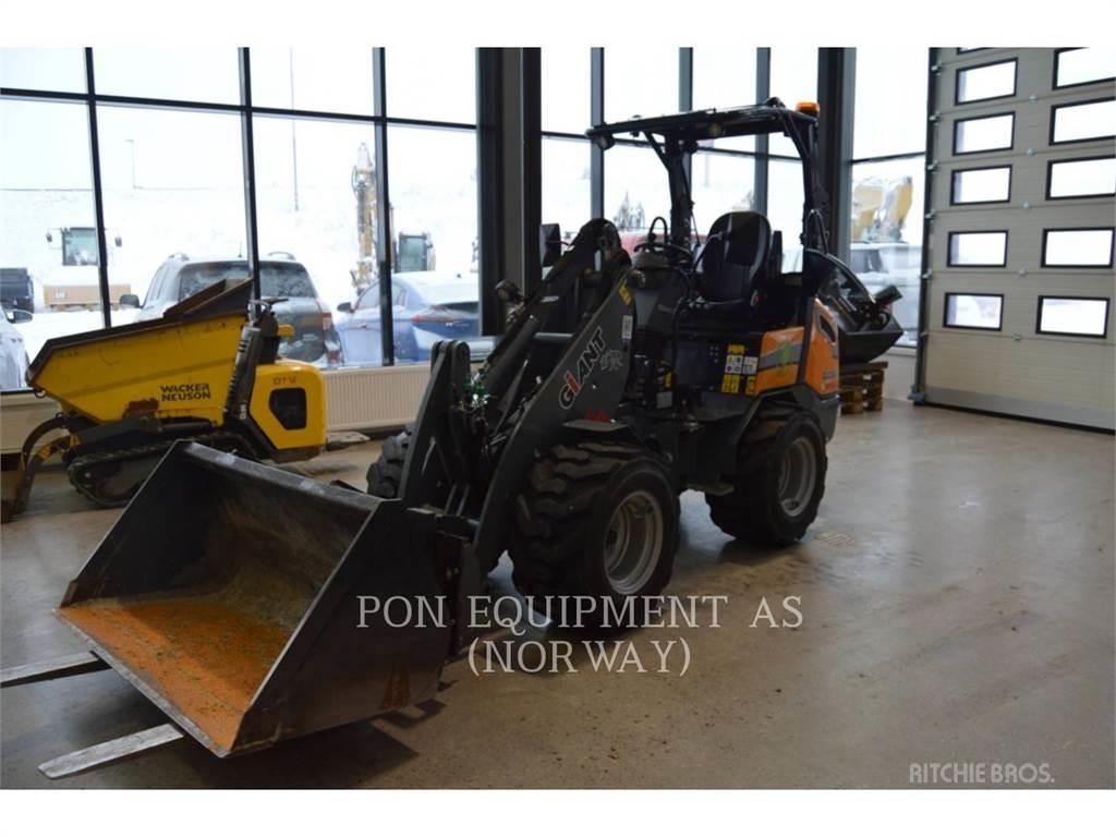  G2200 E Kolesni nakladalci