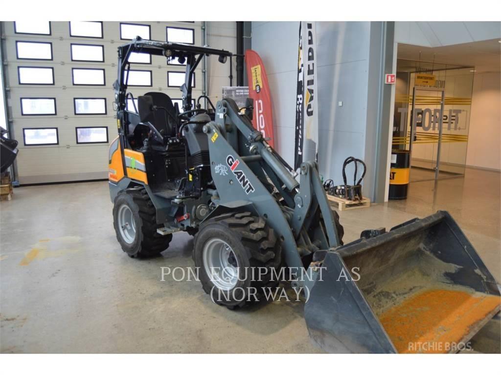  G2200 E Kolesni nakladalci