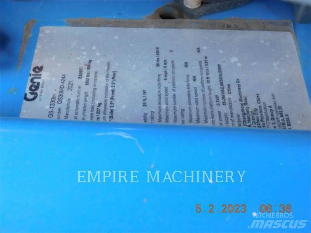 Genie GS1330 Zglobne dvižne ploščadi