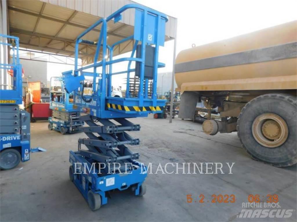 Genie GS1330 Zglobne dvižne ploščadi