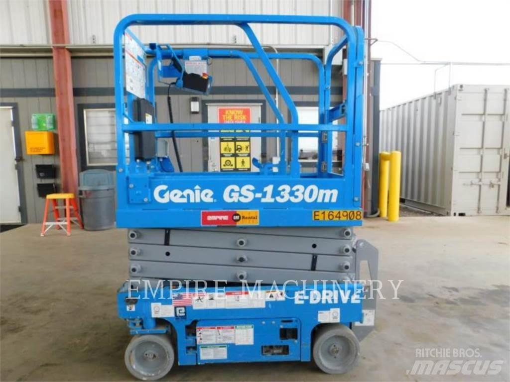 Genie GS1330 Zglobne dvižne ploščadi