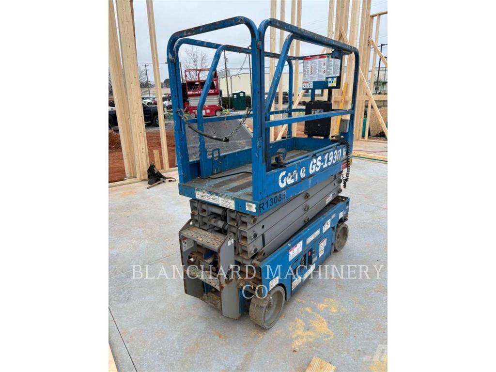 Genie GS1930 Škarjaste dvižne ploščadi