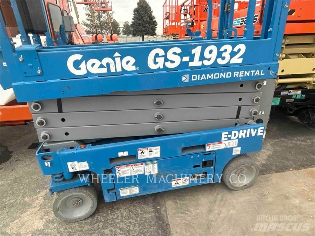 Genie GS1932 Škarjaste dvižne ploščadi