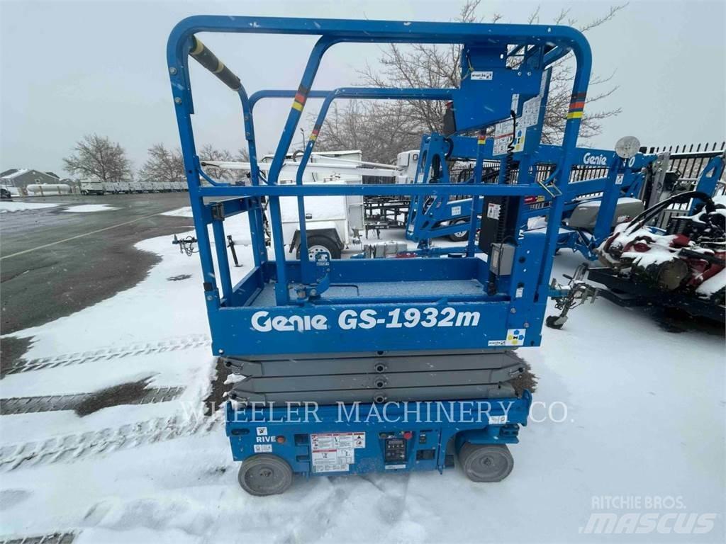 Genie GS1932M Škarjaste dvižne ploščadi