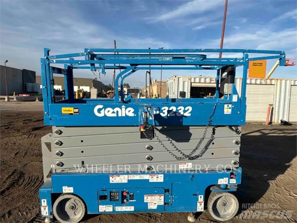 Genie GS3232 Škarjaste dvižne ploščadi