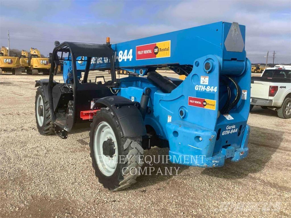 Genie GTH844DO Teleskopski viličarji