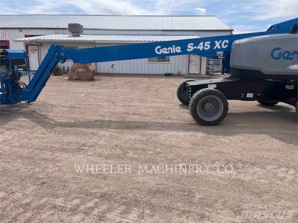 Genie S45XC Zglobne dvižne ploščadi