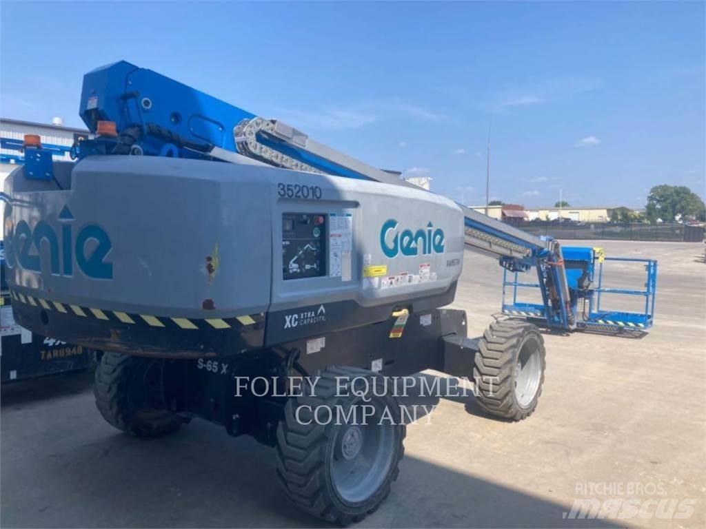 Genie S65XCD4W Zglobne dvižne ploščadi