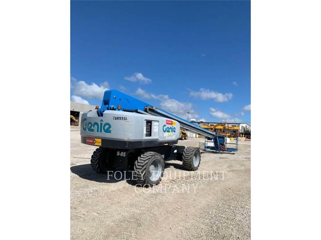 Genie S85D4W Zglobne dvižne ploščadi