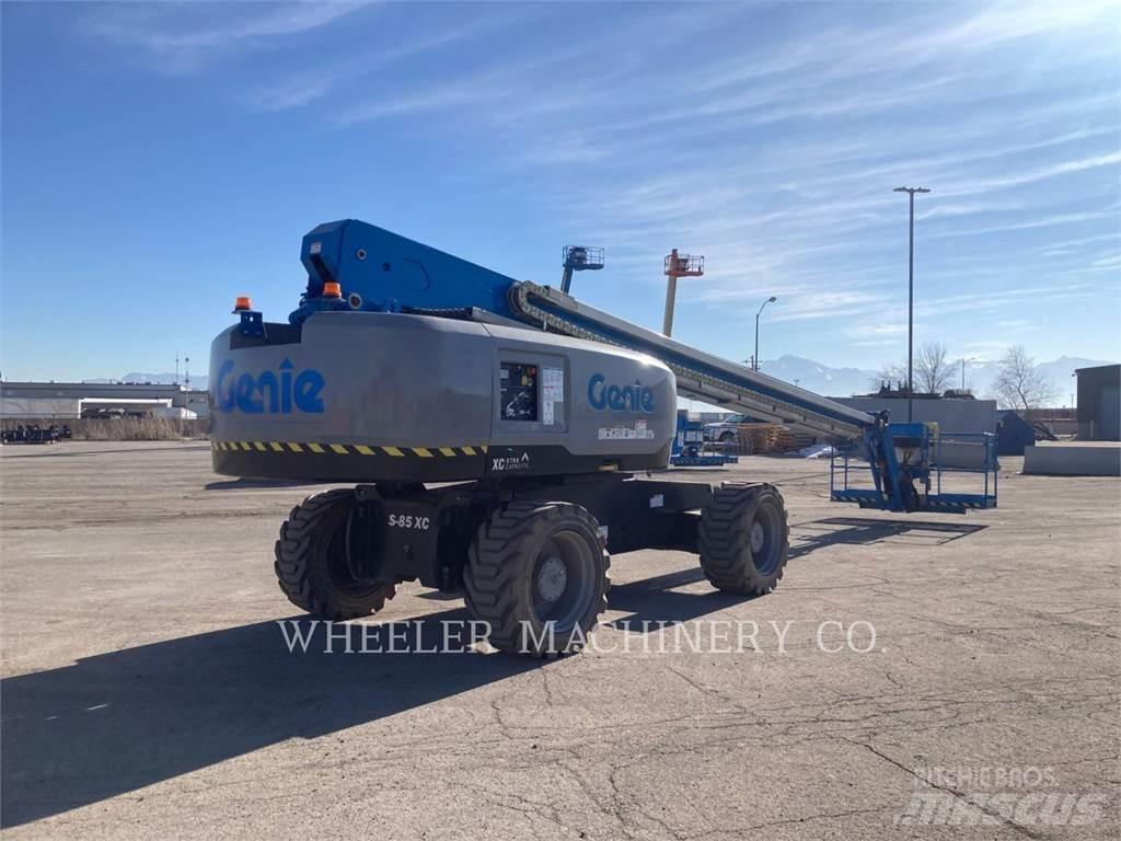 Genie S85XC Zglobne dvižne ploščadi