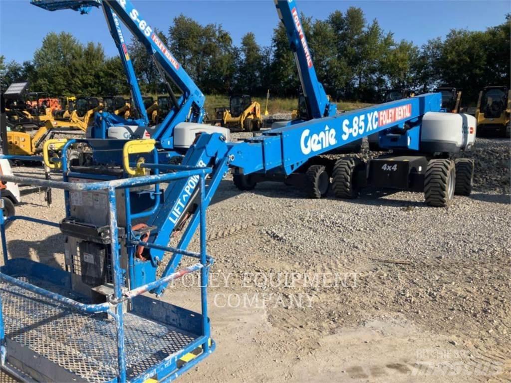 Genie S85XCD4W Zglobne dvižne ploščadi