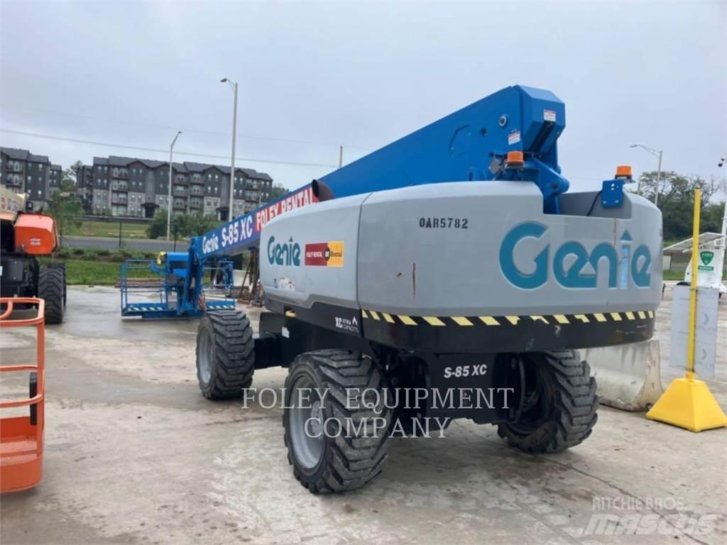 Genie S85XCD4W Zglobne dvižne ploščadi