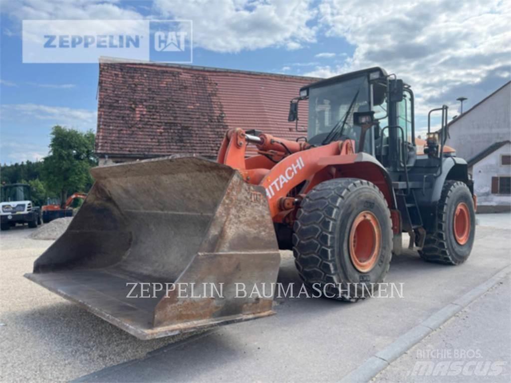 Hitachi ZW220 Kolesni nakladalci