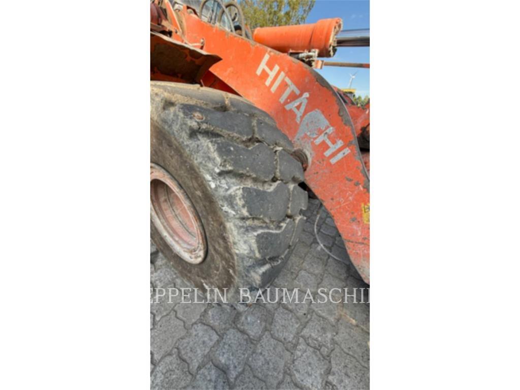Hitachi ZW250-6 Kolesni nakladalci